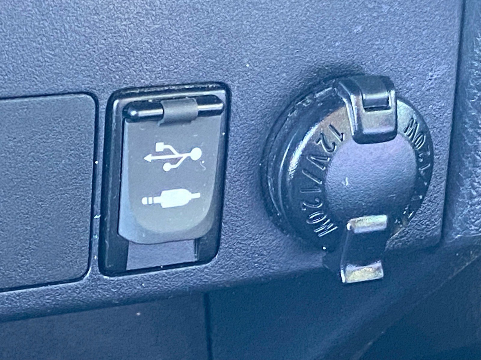 Used 2017 Toyota RAV4 XLE w/ Plus Special Value Package image 19