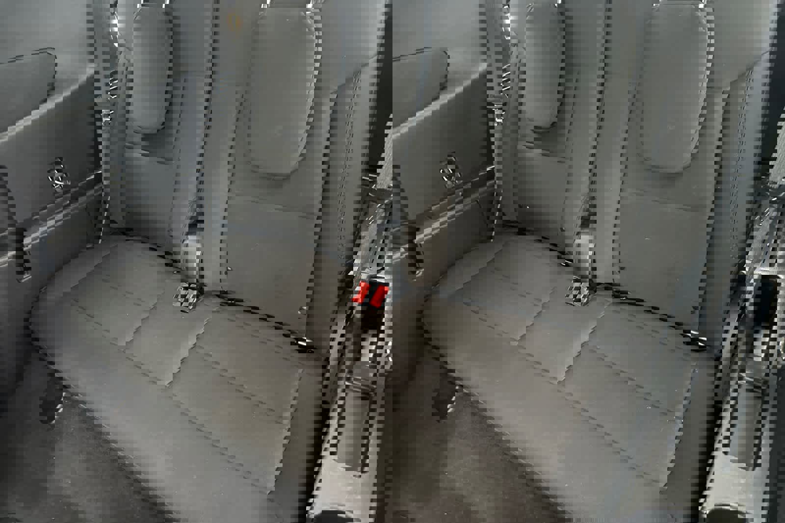 Certified 2021 Ford Explorer XLT w/ Class III Trailer Tow Package image 15