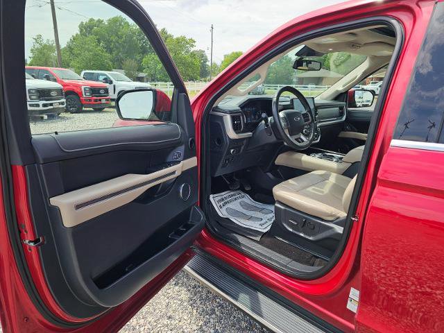 Certified 2022 Ford Expedition XLT AWD/4WD image 11