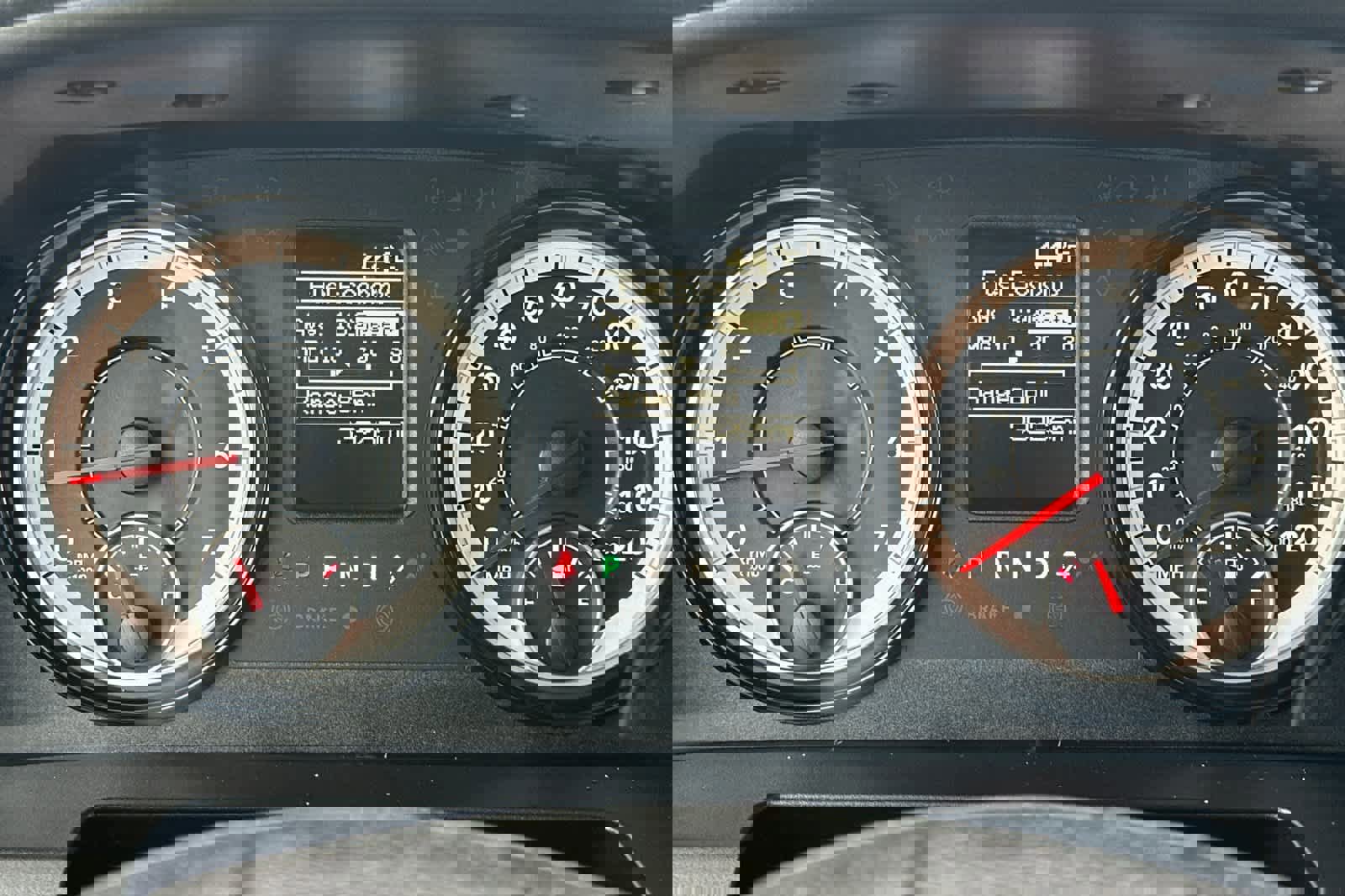 Used 2018 RAM 2500 Tradesman w/ Chrome Appearance Group image 22