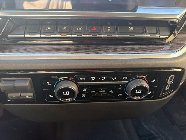 Used 2025 Chevrolet Silverado 1500 LT AWD/4WD image 29