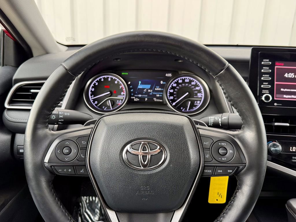 Used 2021 Toyota Camry SE w/ Cold Weather Package image 23