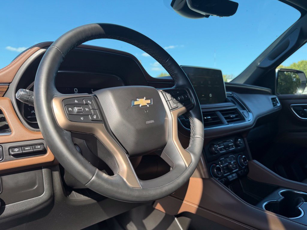 Used 2024 Chevrolet Tahoe High Country AWD/4WD image 31