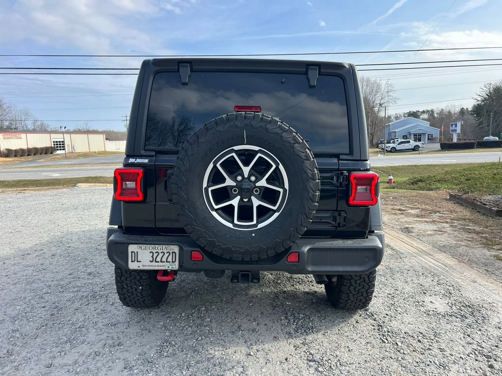 Used 2024 Jeep Wrangler Unlimited Rubicon w/ Technology Group image 4