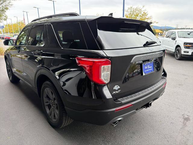 Certified 2021 Ford Explorer XLT w/ Equipment Group 202A AWD/4WD image 13