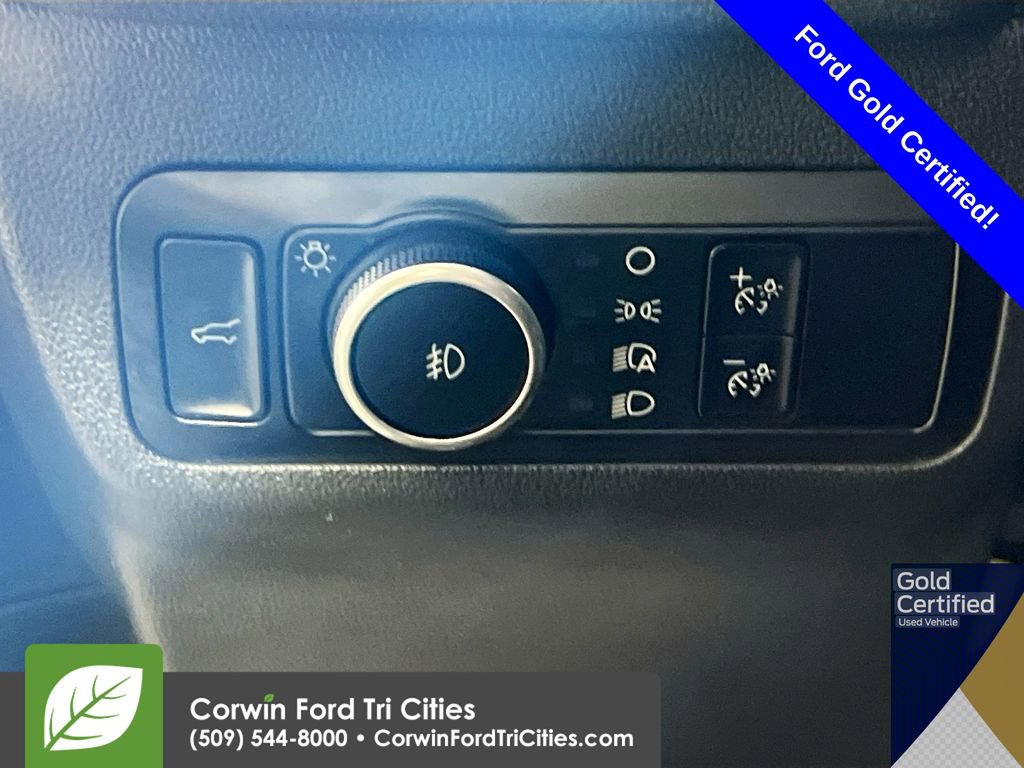Certified 2025 Ford Escape Platinum AWD/4WD image 19