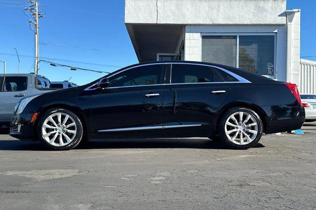 Used 2017 Cadillac XTS Luxury image 2
