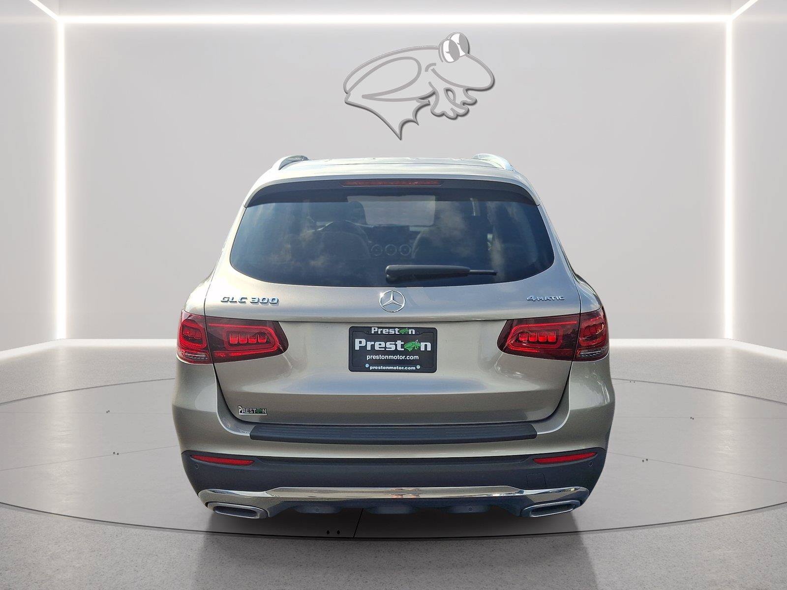 Used 2021 Mercedes-Benz GLC 300 4MATIC image 4