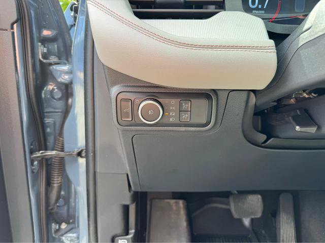 Certified 2025 Ford Explorer Active w/ Active Comfort Package AWD/4WD image 16