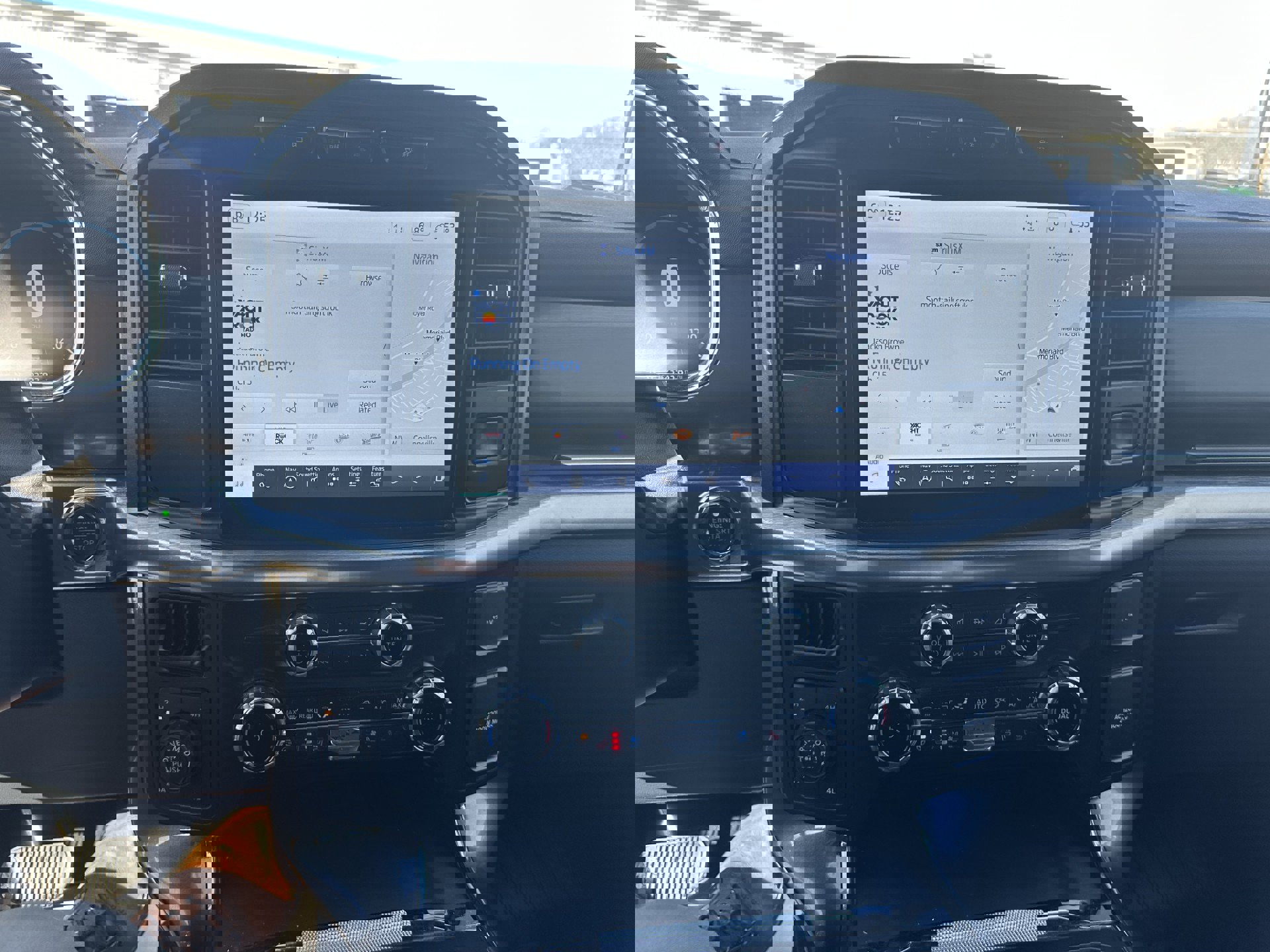 Certified 2022 Ford F150 Lariat w/ Equipment Group 502A High image 12