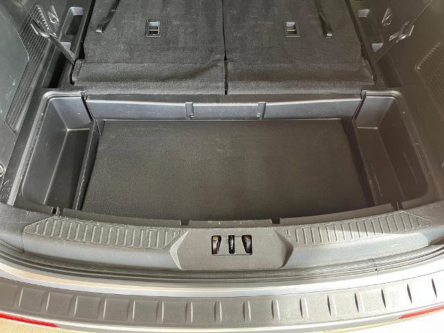 Certified 2020 Ford Explorer XLT w/ Equipment Group 202A image 35