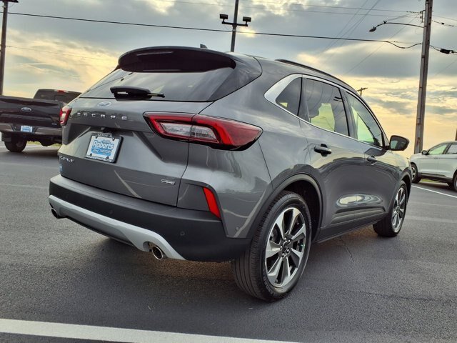 Certified 2023 Ford Escape Platinum w/ Premium Technology Package FWD image 34