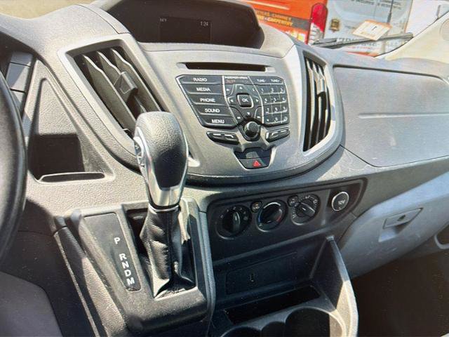 Certified 2018 Ford Transit 250 130 Low Roof RWD image 11