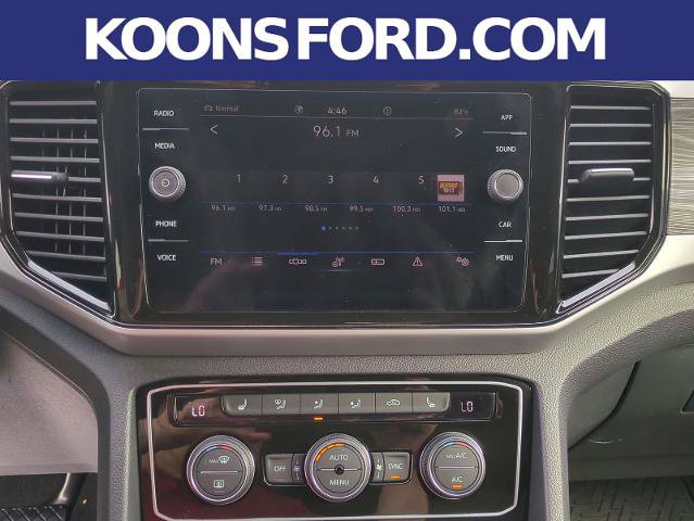 Used 2022 Volkswagen Atlas Cross Sport SE w/ Black Wheel Package AWD/4WD image 16