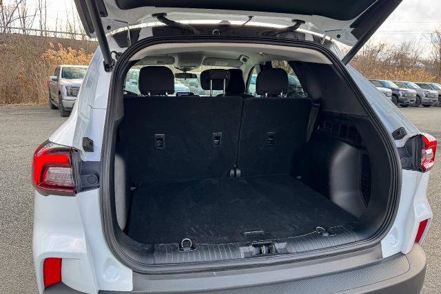 Certified 2023 Ford Escape Active AWD/4WD image 17