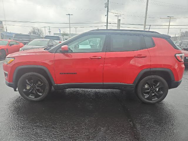 Used 2019 Jeep Compass Latitude image 2