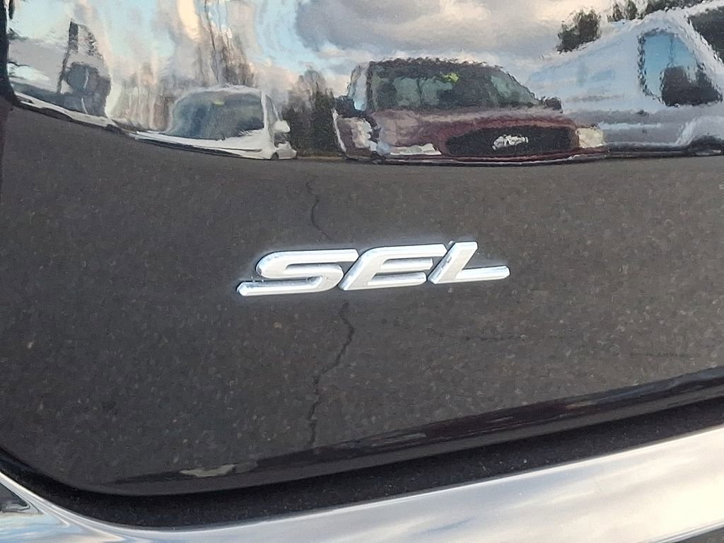 Certified 2021 Ford Edge SEL w/ Convenience Package image 32