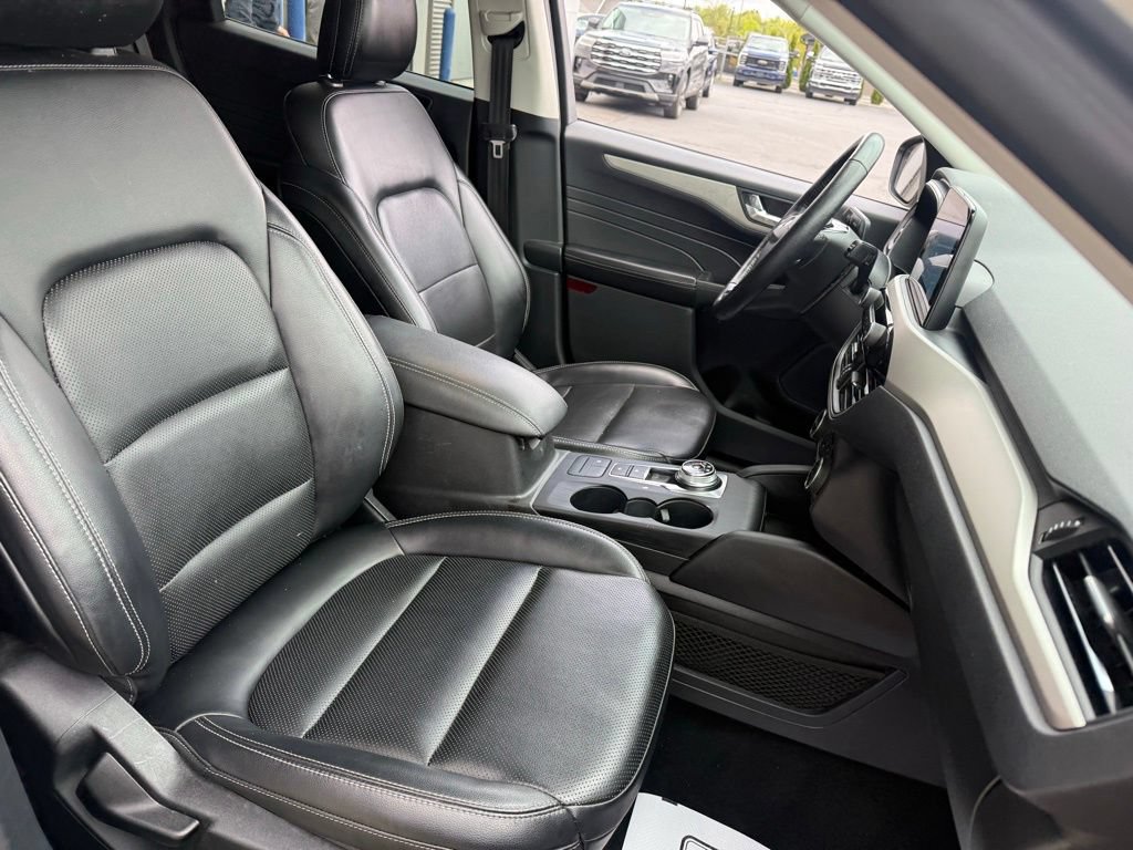 Certified 2021 Ford Escape SEL AWD/4WD image 12