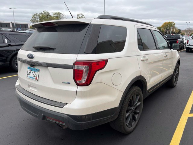 Certified 2018 Ford Explorer XLT w/ Equipment Group 202A AWD/4WD image 2