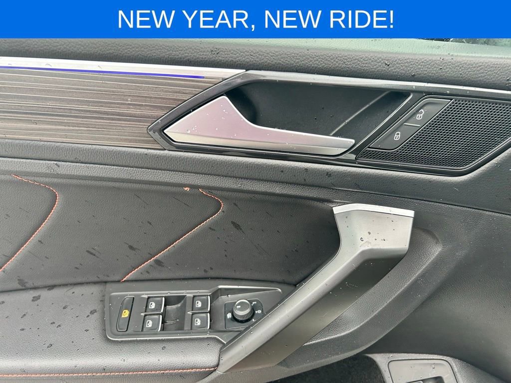 Used 2024 Volkswagen Tiguan Wolfsburg Edition image 13