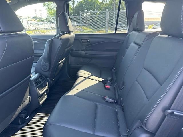 Used 2023 Honda Passport EX-L image 13