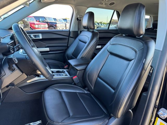 Certified 2023 Ford Explorer XLT w/ Equipment Group 202A AWD/4WD image 14