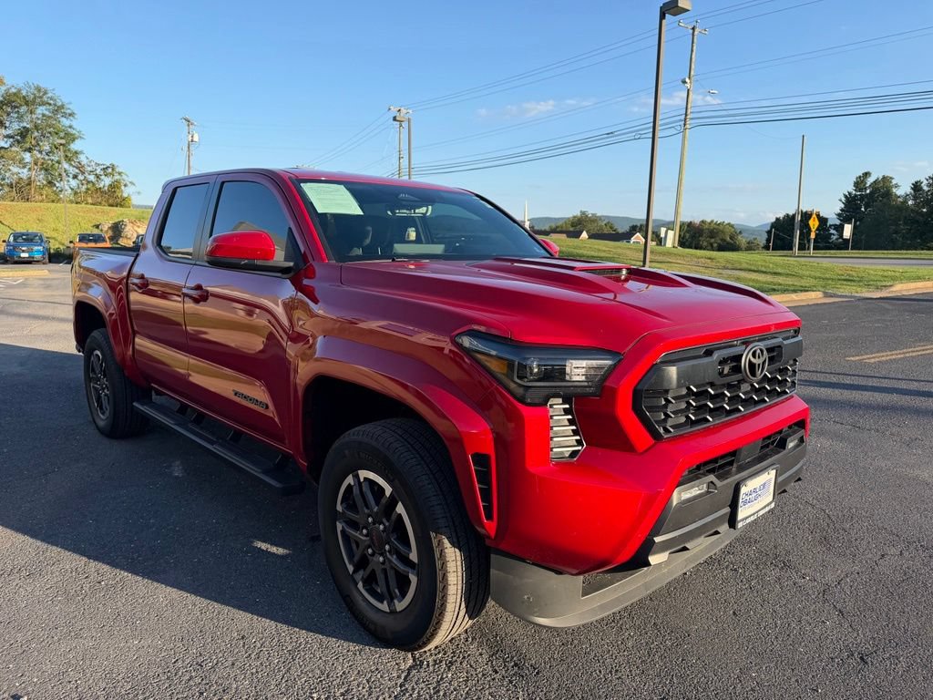 Used 2025 Toyota Tacoma TRD Sport AWD/4WD image 9