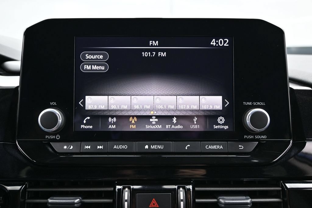 Used 2025 Nissan Pathfinder SV AWD/4WD image 24