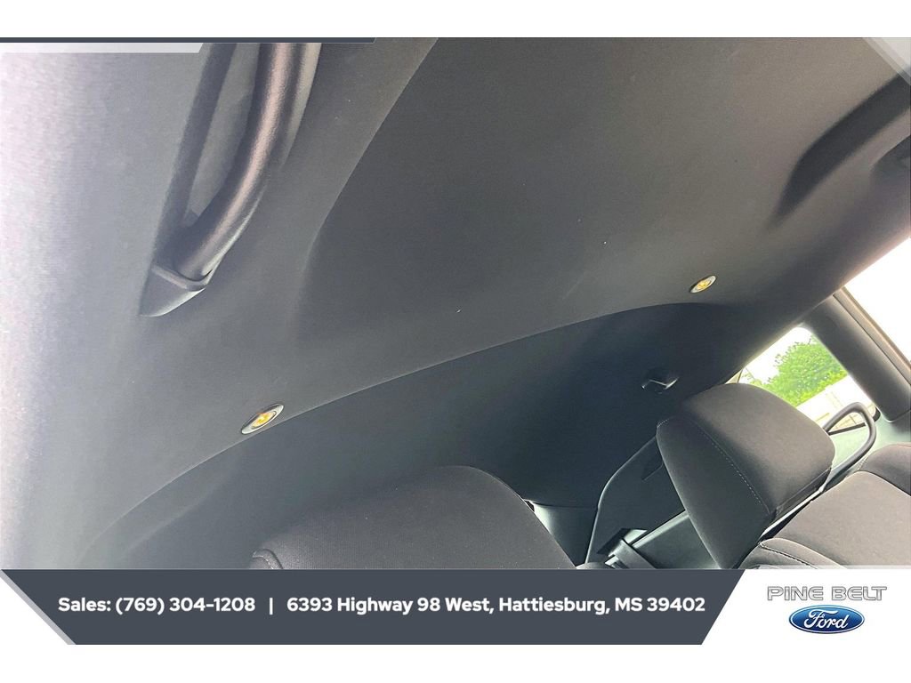 Used 2020 Dodge Challenger SXT w/ Blacktop Package RWD image 16