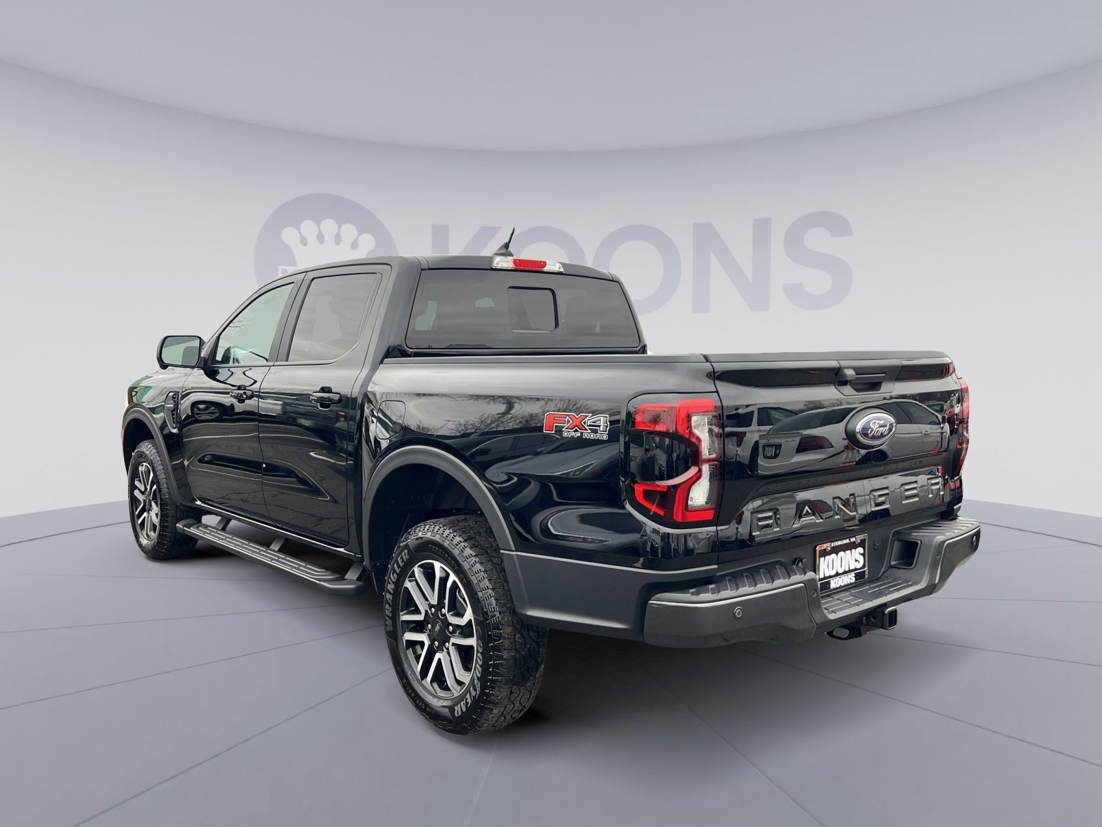 Certified 2025 Ford Ranger Lariat w/ FX4 Off-Road Package image 3