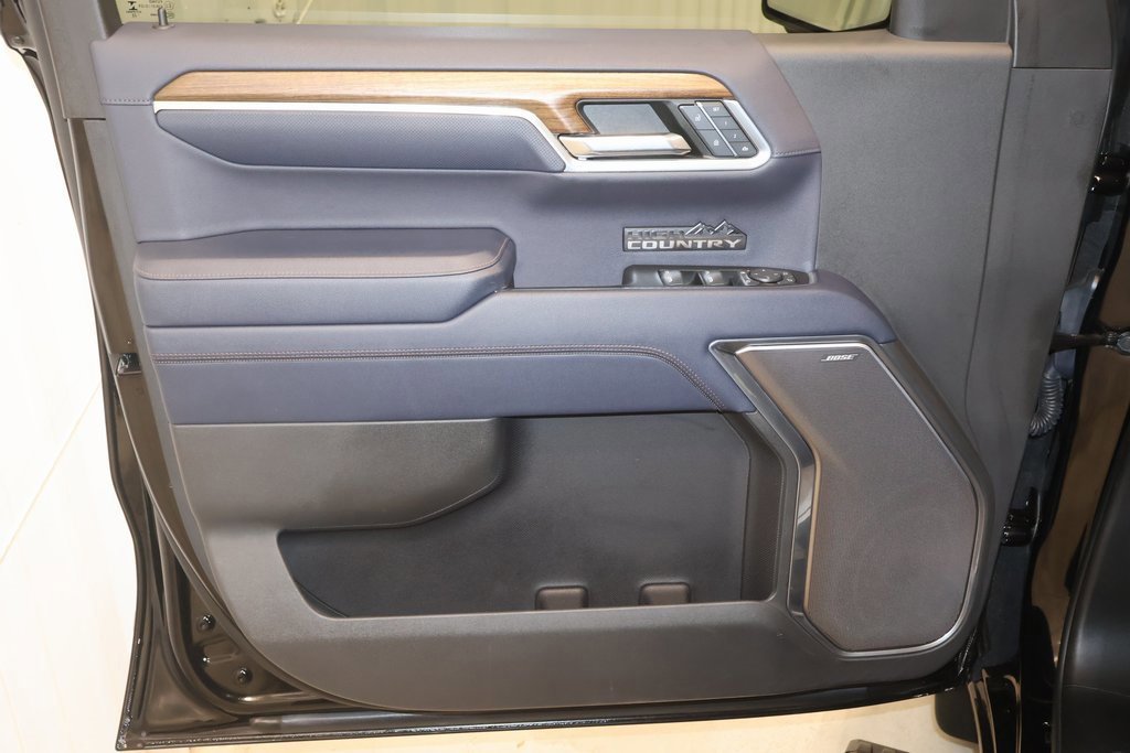 Used 2022 Chevrolet Silverado 1500 High Country w/ High Country Premium Package image 14