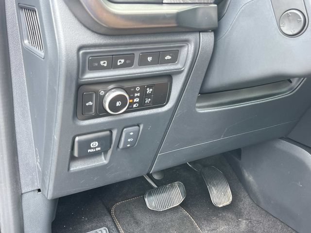 Certified 2023 Ford F150 Platinum w/ Equipment Group 701A High AWD/4WD image 36