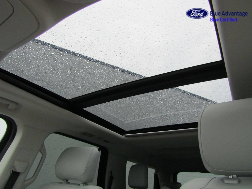 Certified 2025 Ford Expedition Max Platinum AWD/4WD image 5