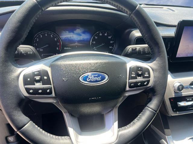 Certified 2023 Ford Explorer XLT w/ Equipment Group 202A RWD image 11