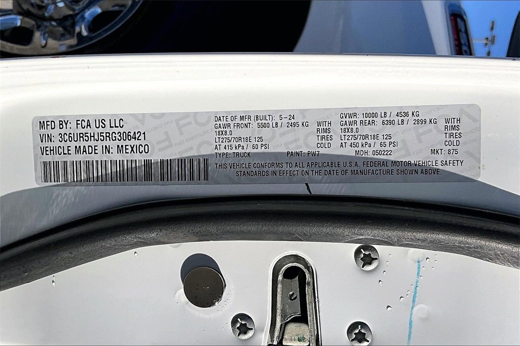 Used 2024 RAM 2500 Tradesman w/ Chrome Appearance Group image 36