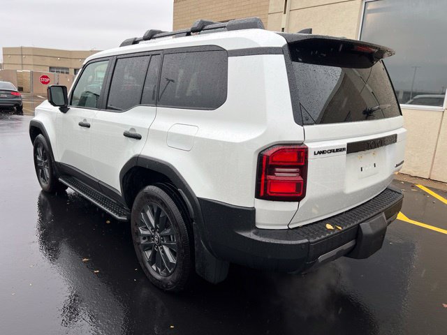 Used 2025 Toyota Land Cruiser w/ Premium Package AWD/4WD image 4