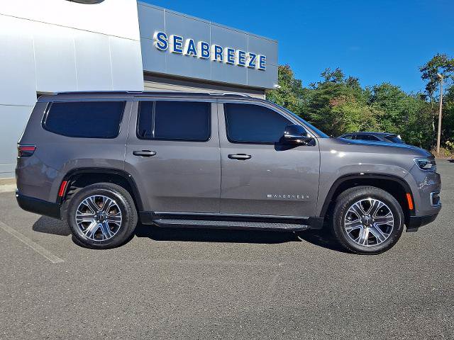 Used 2025 Jeep Wagoneer 4WD w/ Premium Group I image 7