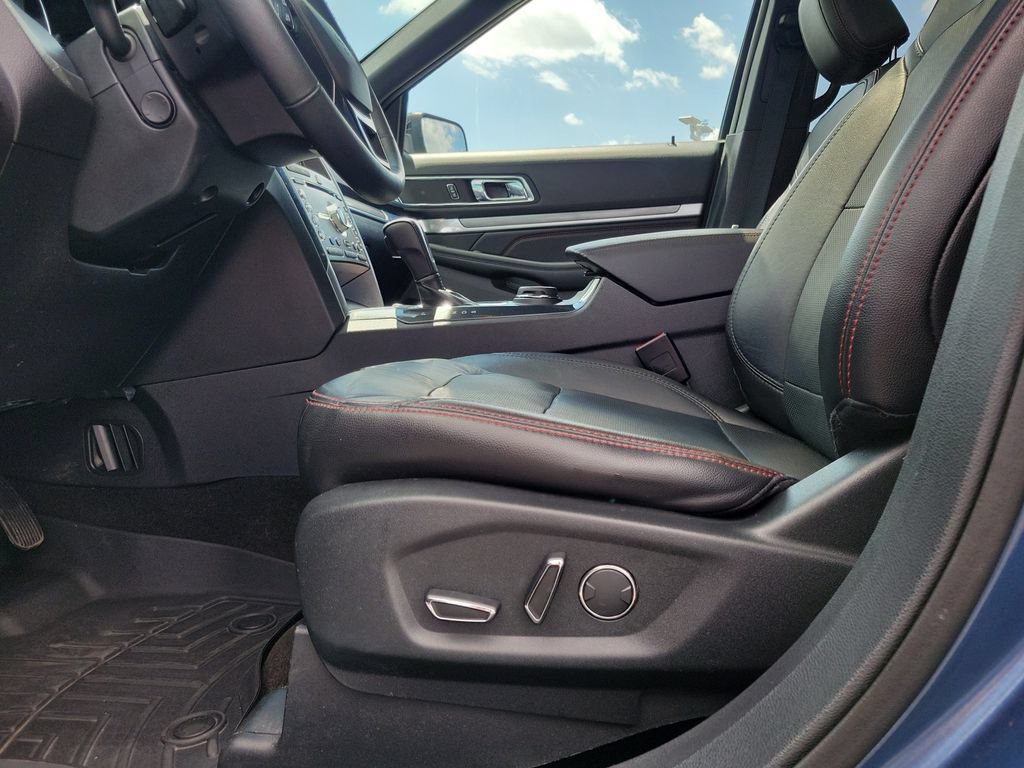 Certified 2018 Ford Explorer Sport w/ Equipment Group 401A AWD/4WD image 19