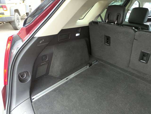 Used 2017 Cadillac XT5 Premium Luxury w/ LPO, Wheel Lock Package image 16