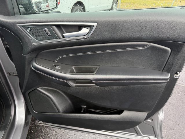 Certified 2024 Ford Edge Titanium AWD/4WD image 24