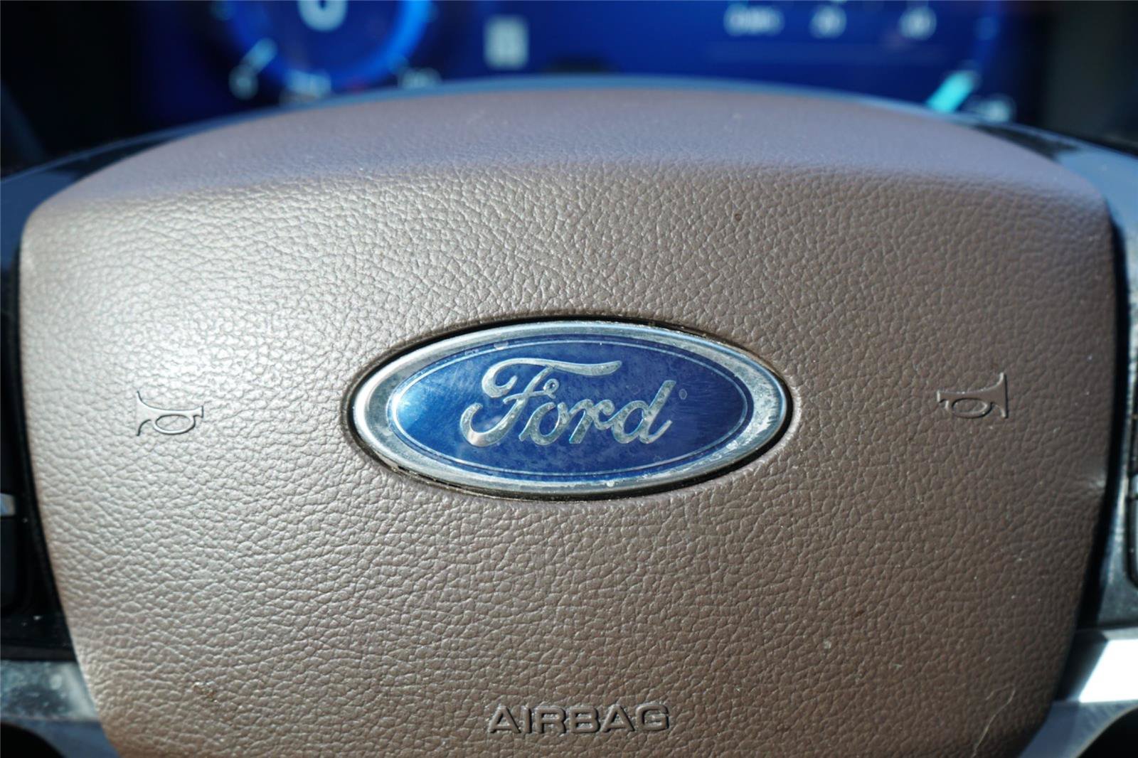Certified 2021 Ford Explorer King Ranch w/ Premium Technology Package AWD/4WD image 15