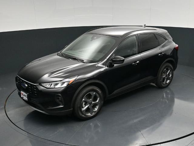 Certified 2025 Ford Escape ST-Line Select AWD/4WD image 39