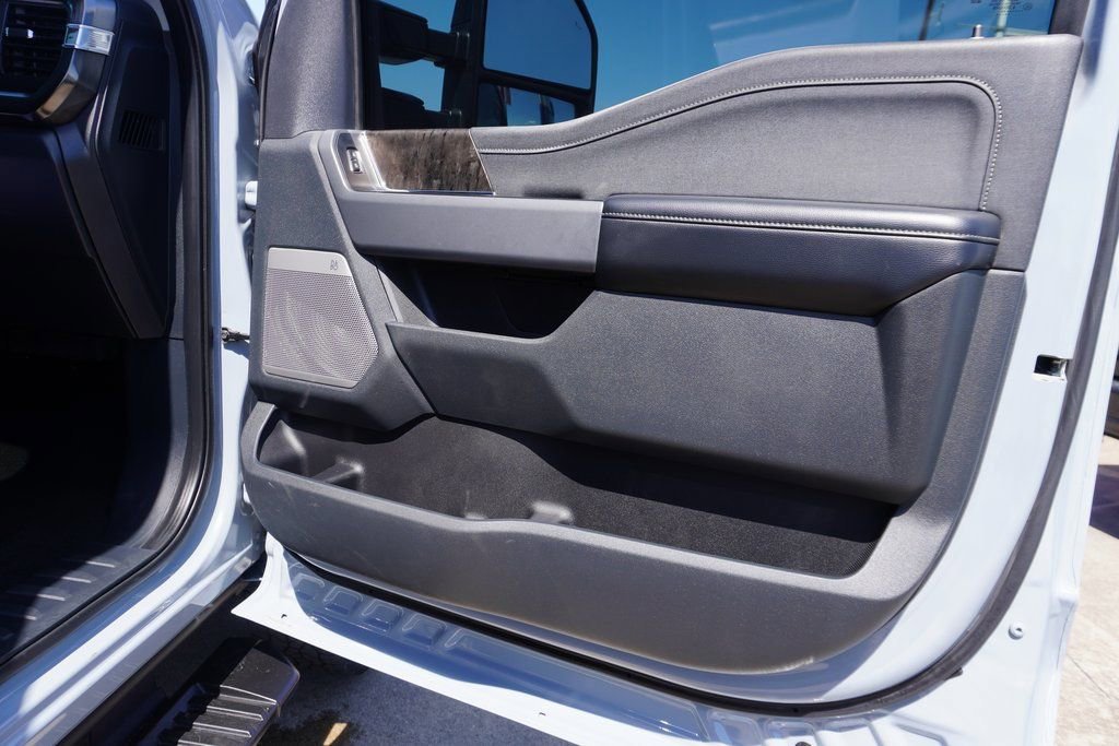 Certified 2024 Ford F250 Lariat w/ Sport Appearance Package image 27