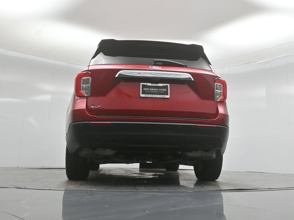 Certified 2023 Ford Explorer XLT RWD image 47