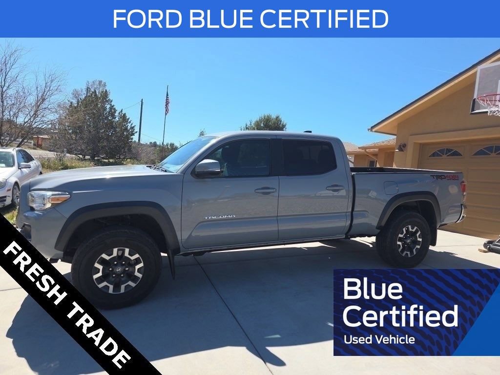 Used 2020 Toyota Tacoma TRD Off-Road image 2