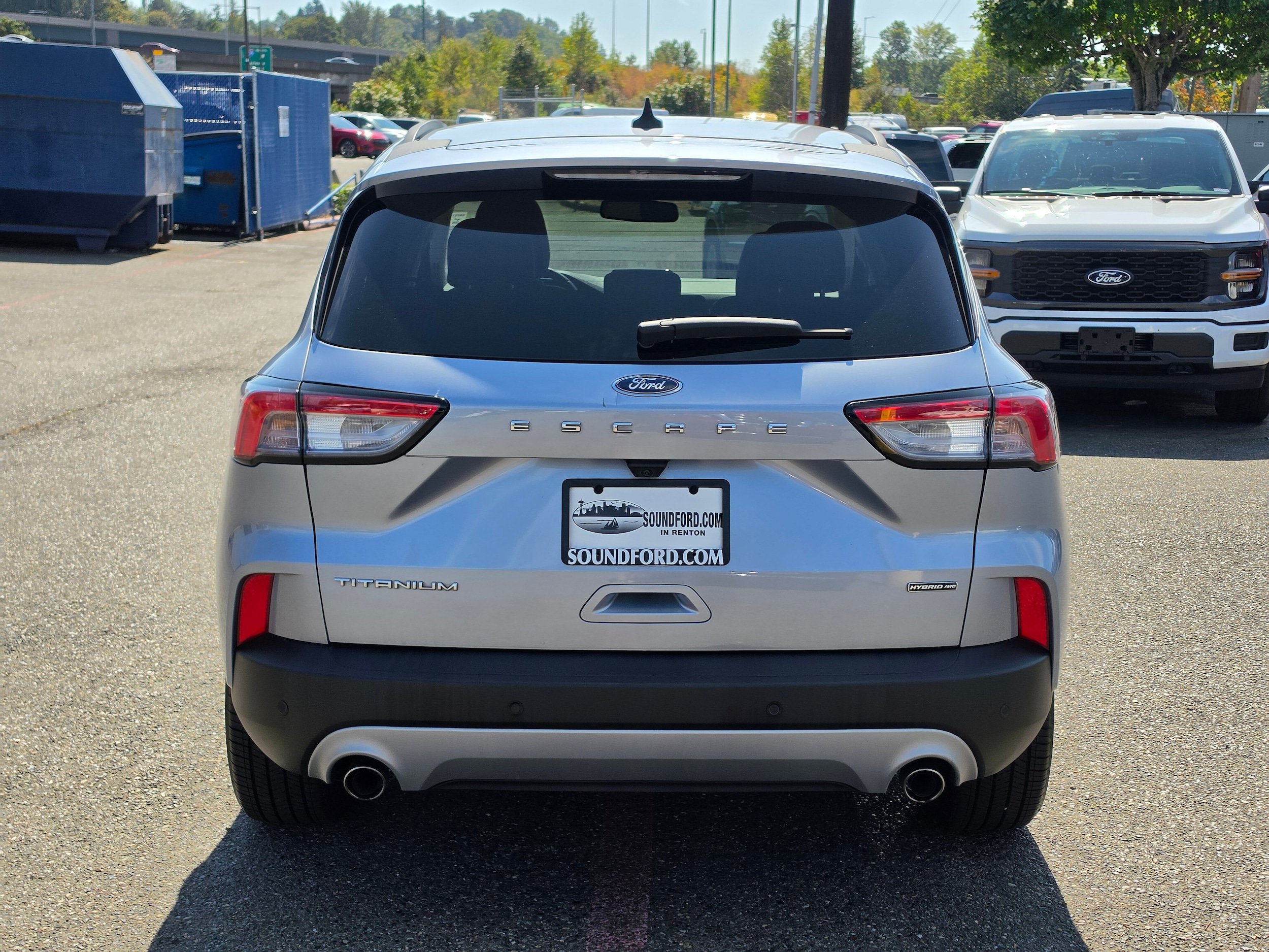 Certified 2022 Ford Escape Titanium AWD/4WD image 4