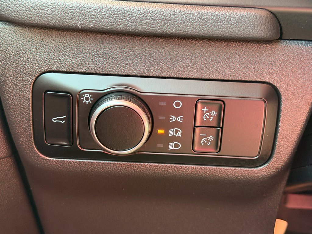 Certified 2023 Ford Escape Active AWD/4WD image 40