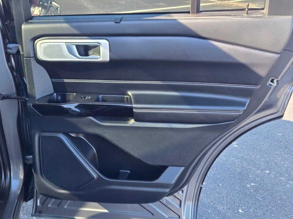 Certified 2022 Ford Explorer ST w/ Equipment Group 401A image 10