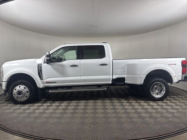 Certified 2025 Ford F450 Lariat w/ Chrome Package image 2