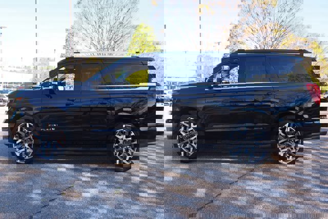 Certified 2025 Ford Expedition Max Platinum w/ Platinum Ultimate Package image 2